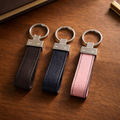 Porte-clé en cuir et monture argentée